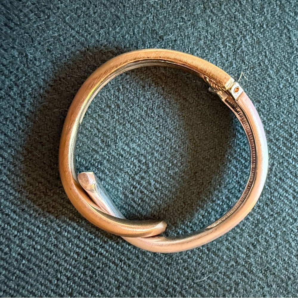 Chic Gold-Tone Twist Bracelet